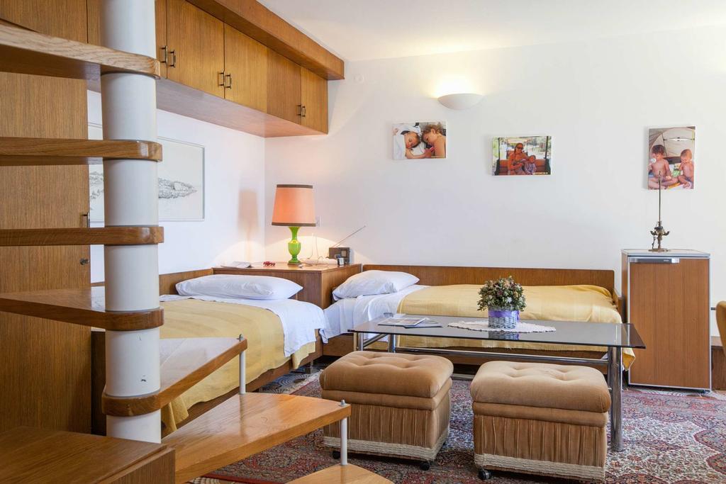 Holiday Home Luma Podgora Cameră foto